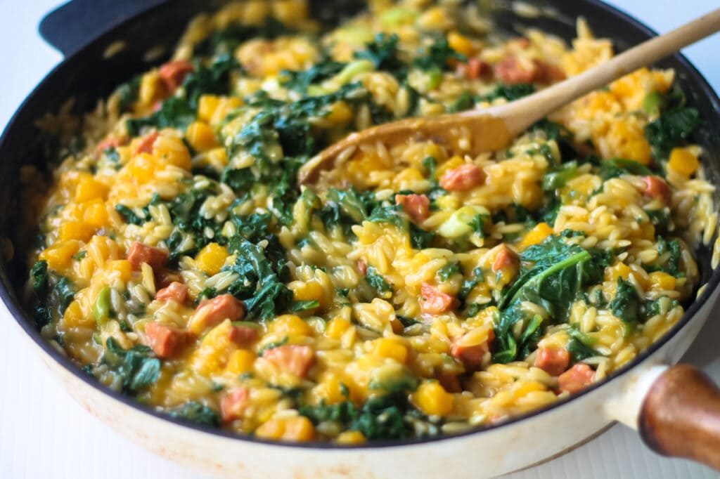 Pan with butternut squash, kale and chorizo risetti