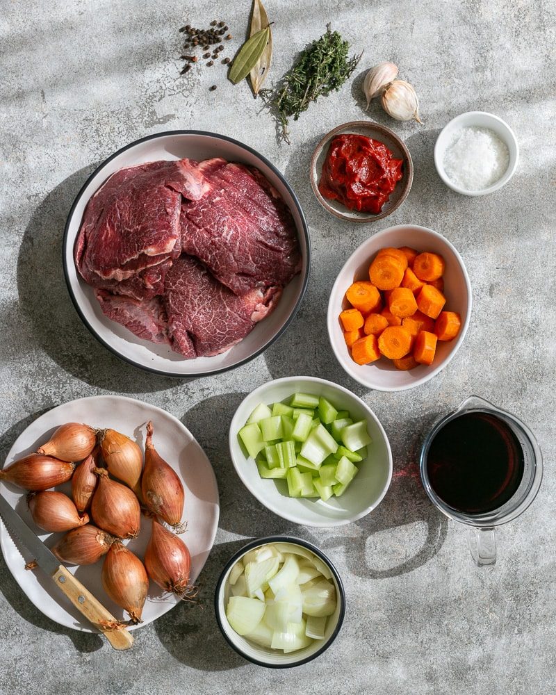 Ingredients to make braised beef cheeks