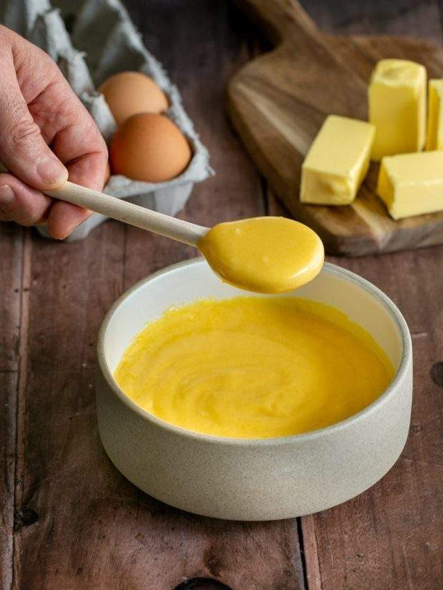 How to make Hollandaise Sauce