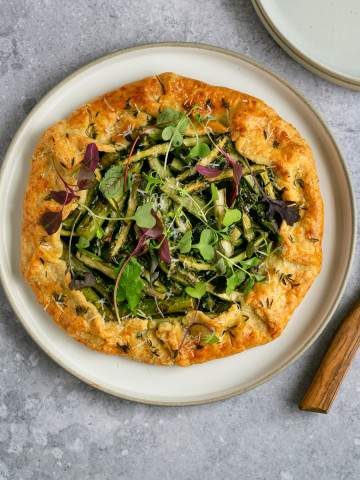 Asparagus and Parmesan Crostata overhead view