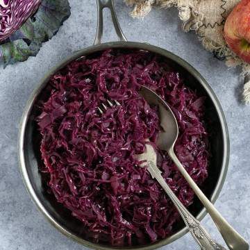 German Braised Red Cabbage in a pan