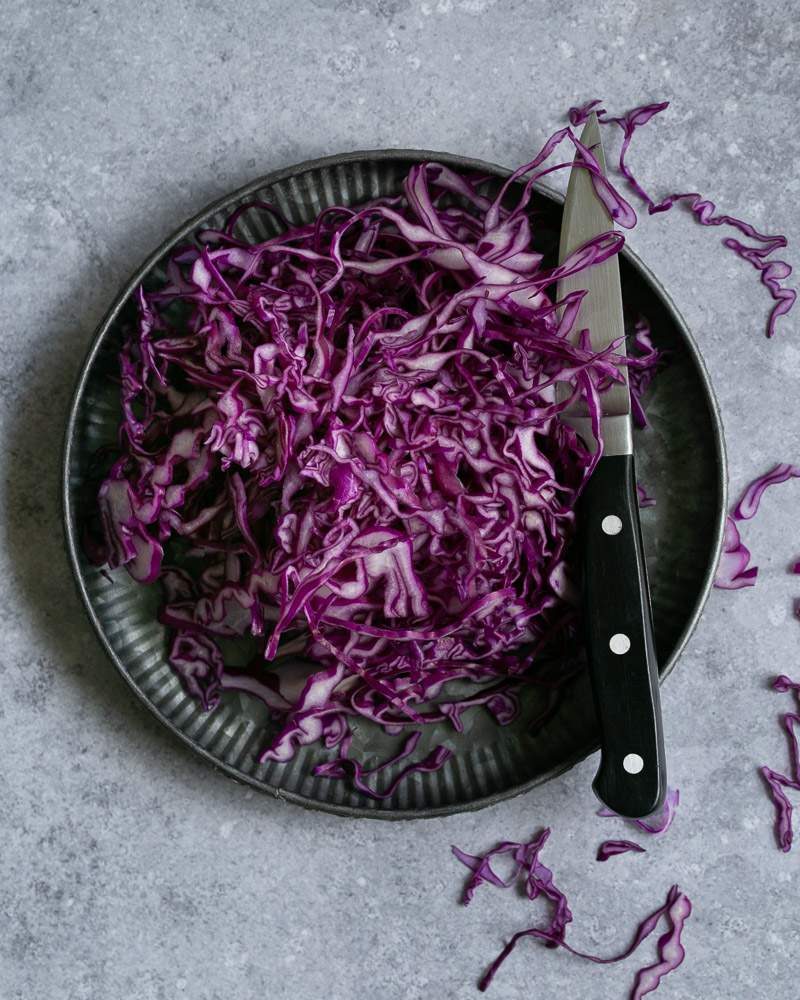 Thinly sliced red cabbage