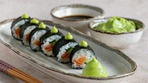 Sushi with wasabi discount