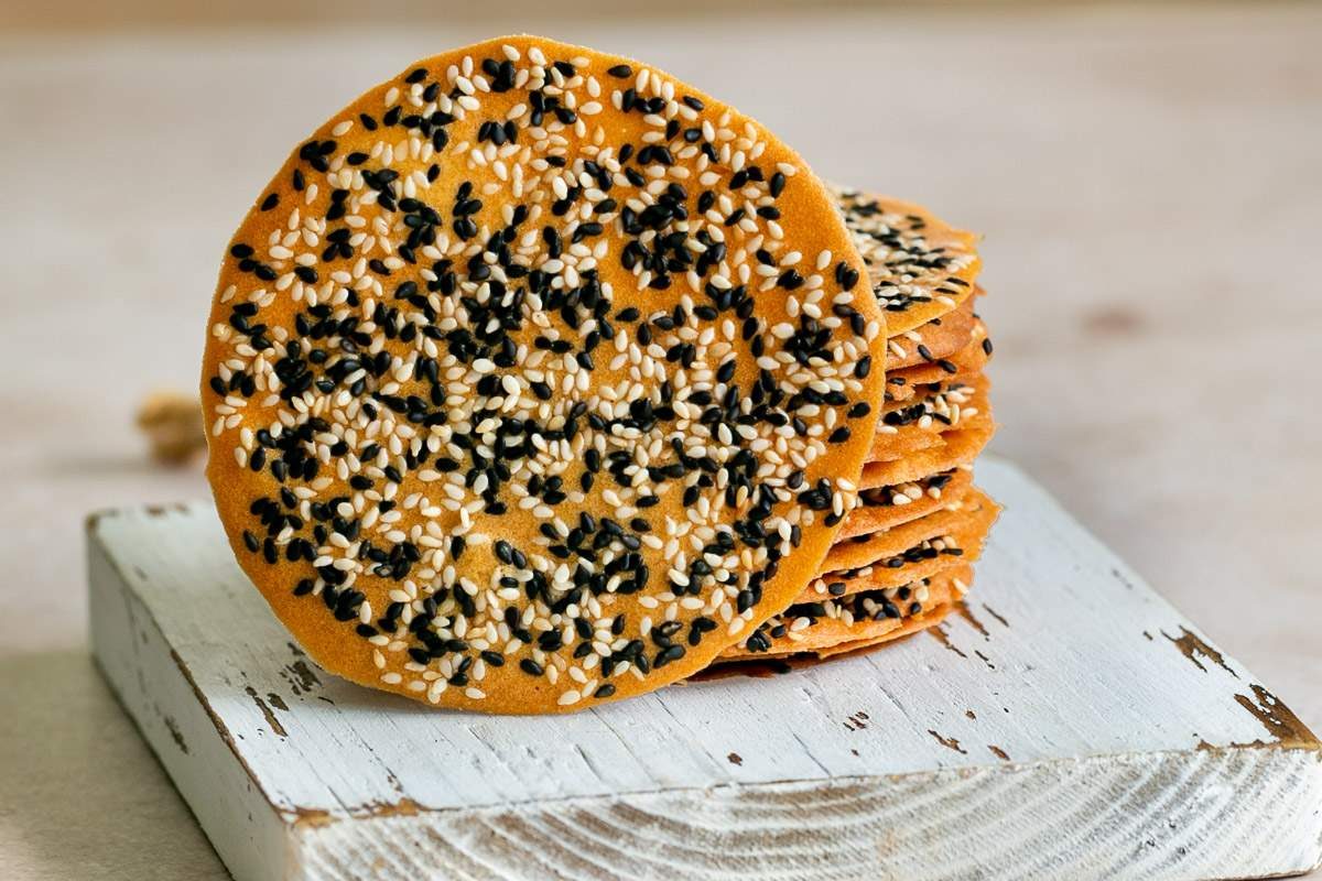 Crispy thin sesame tuiles