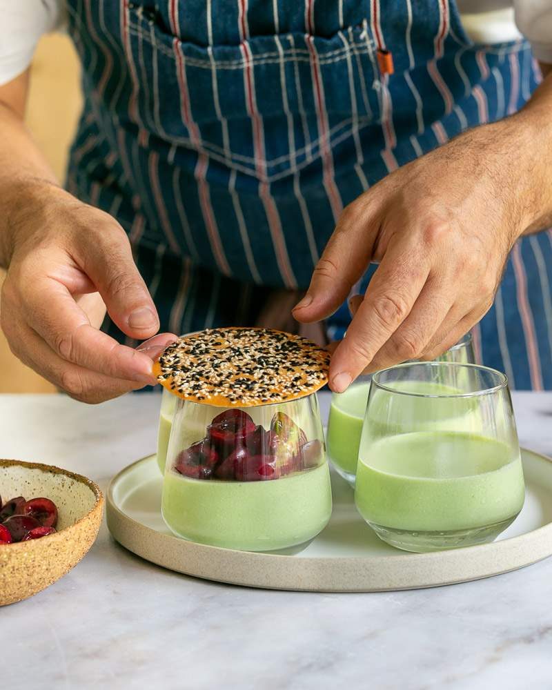 Assembling the panna cotta