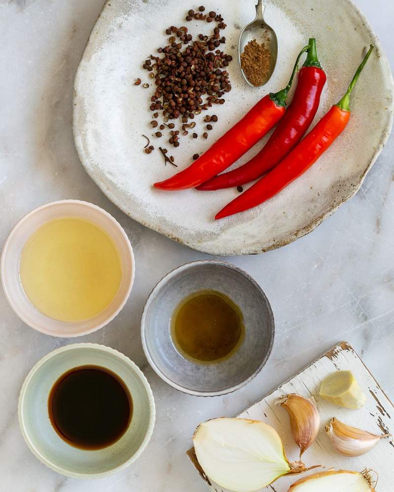 Ingredients to make Chili oil