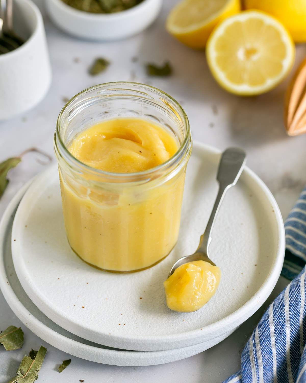 Creamy lemon curd
