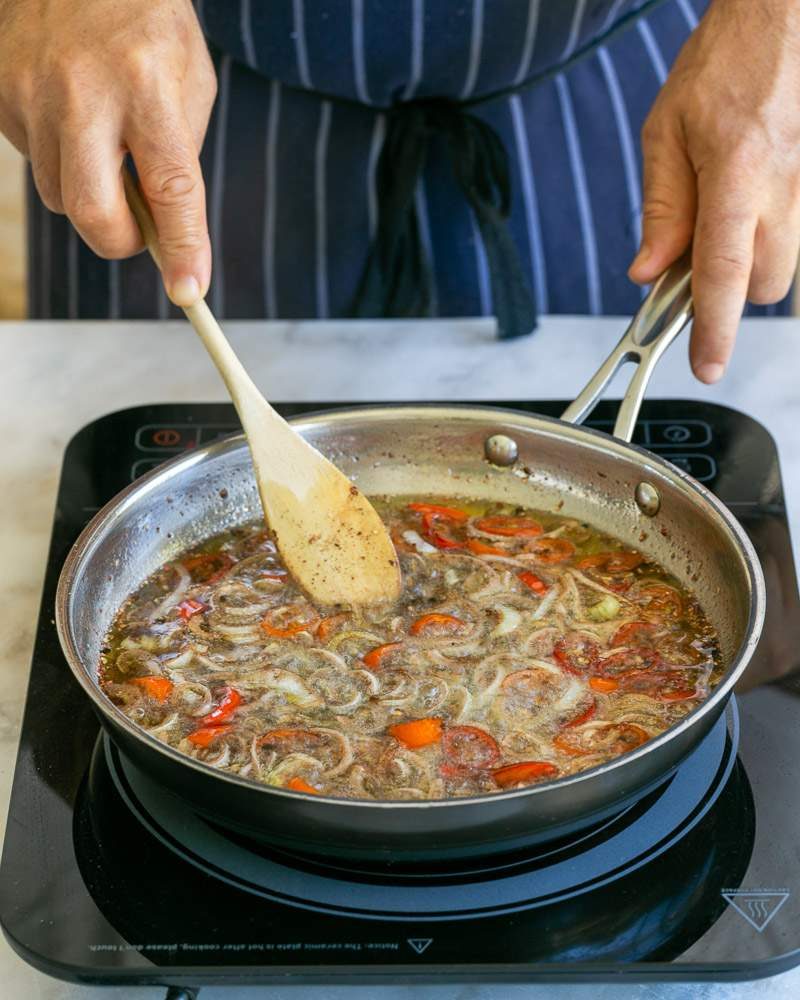 Chili oil cooking