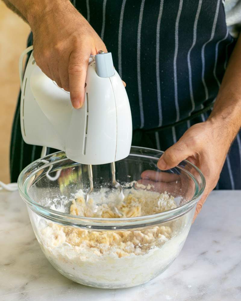 Mixing dough with hand mixer