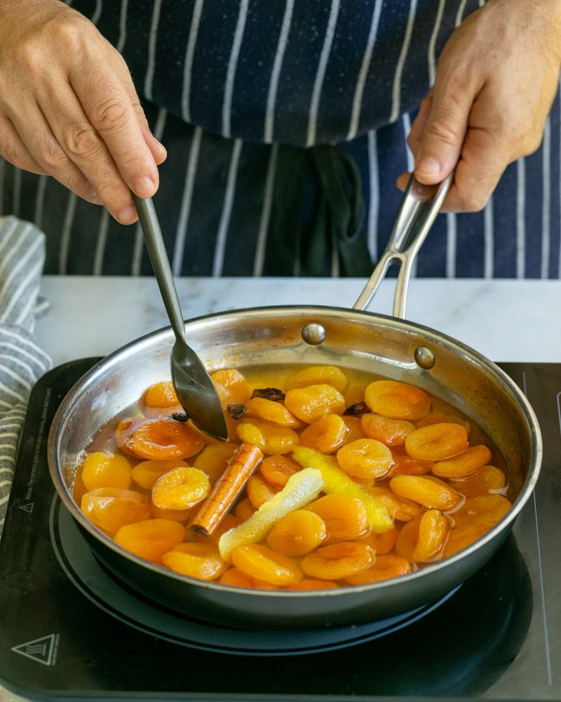 Poaching dried apricots in amaretto