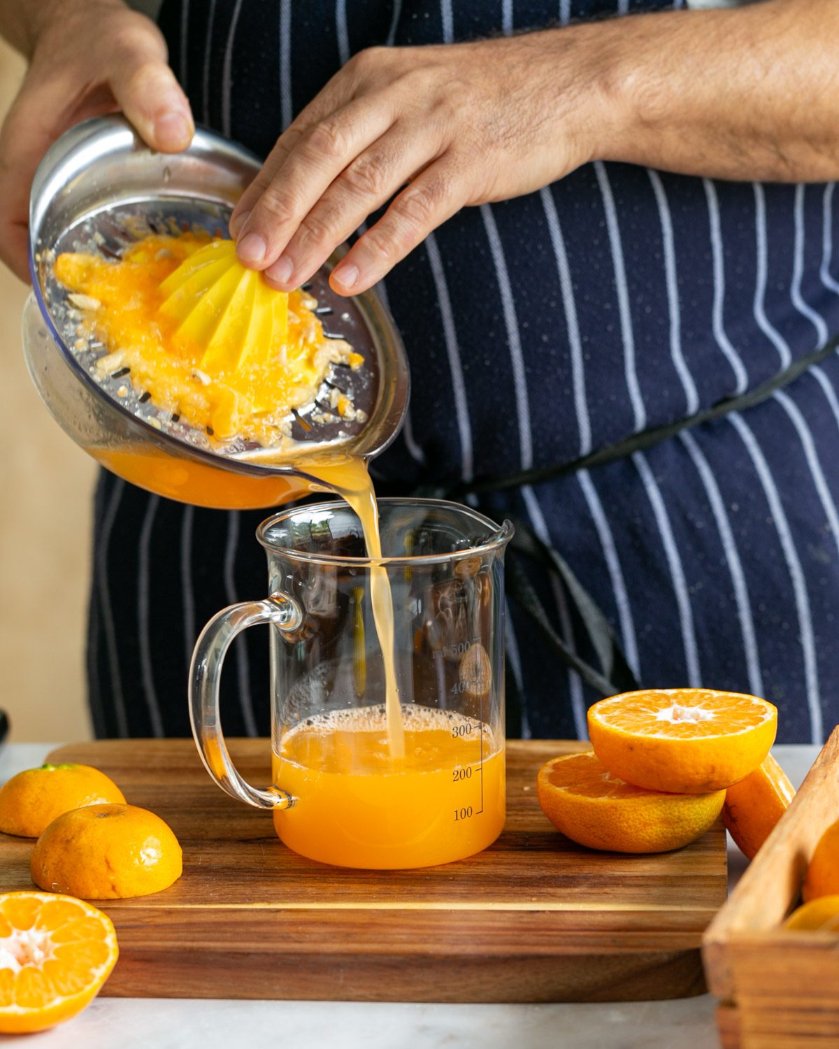 Fresh mandarin and lemon juice