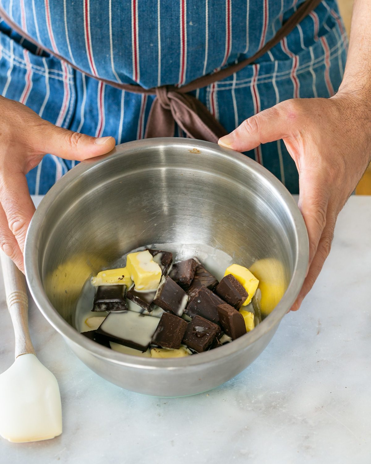 Ingredients to make the chocolate glaze
