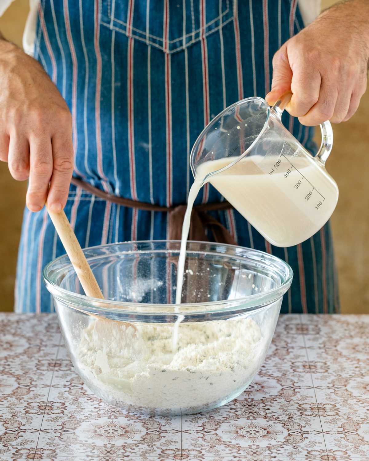 Adding yeast water to bread mix